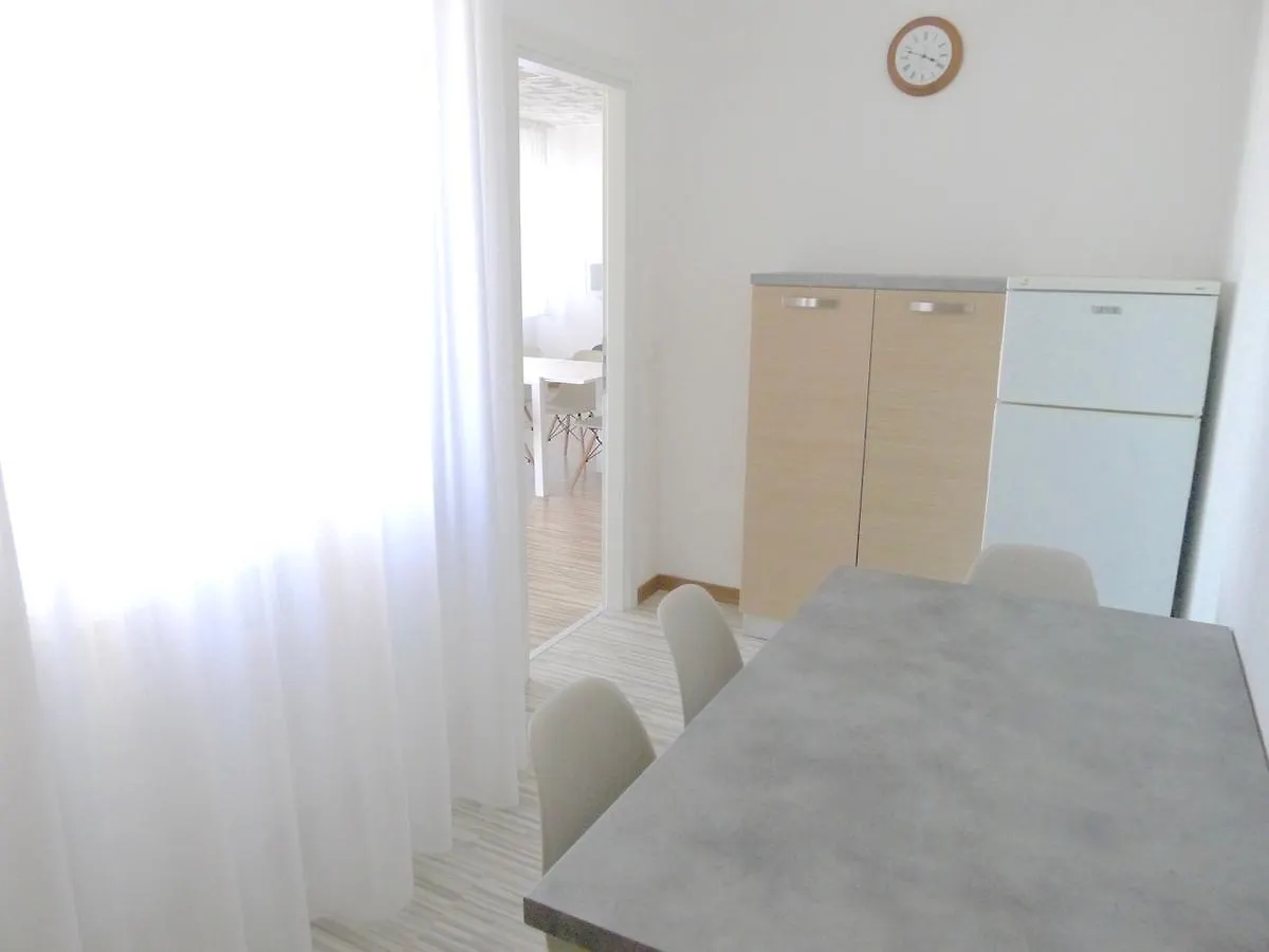 Tiziana Apartments リド・ディ・イエゾロ